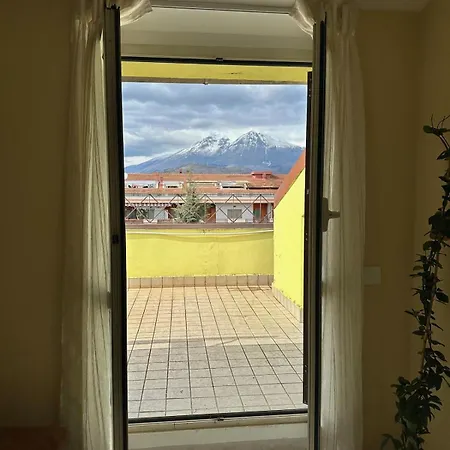 Belvedere Velino - Panoramic Penthouse With Mountain Views 阿韦扎诺